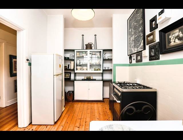 1.5 BEDROOM APARTMENT FOR SALE IN ESSENWOOD